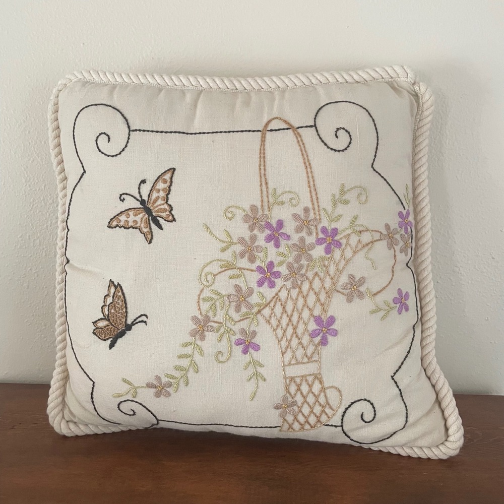 Vintage 80s Embroidered Butterfly Flowers‎ Throw Pillow 14" x 15" Basket